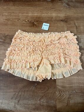 Free People Peach Ruffle Shorts